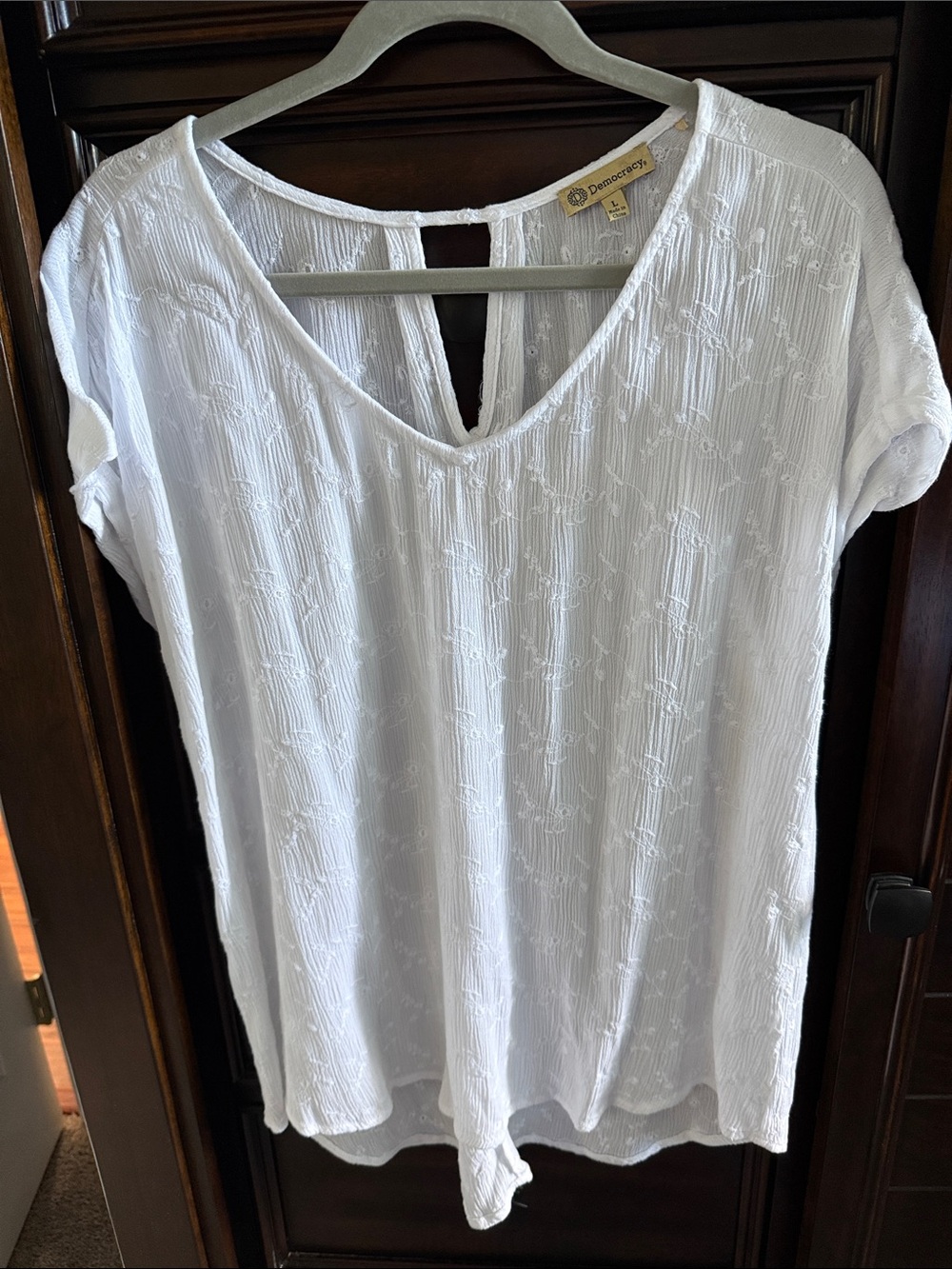 Democracy White Embroidered V-Neck Tunic Top